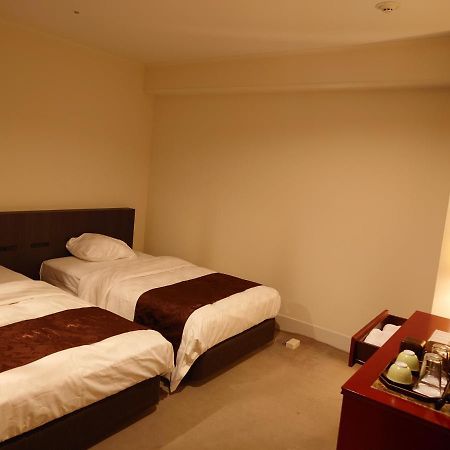 King Ambassador Hotel Кумагая Екстериор снимка