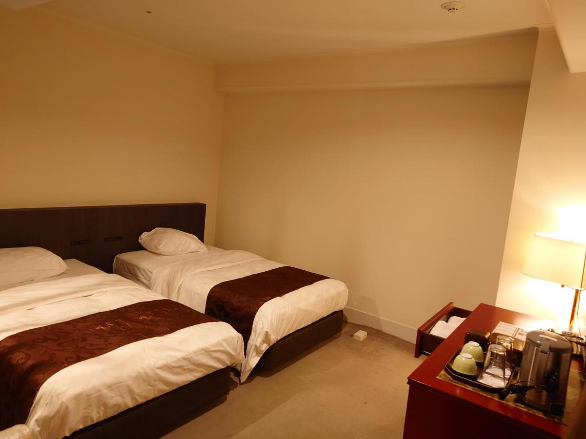 King Ambassador Hotel Кумагая Екстериор снимка